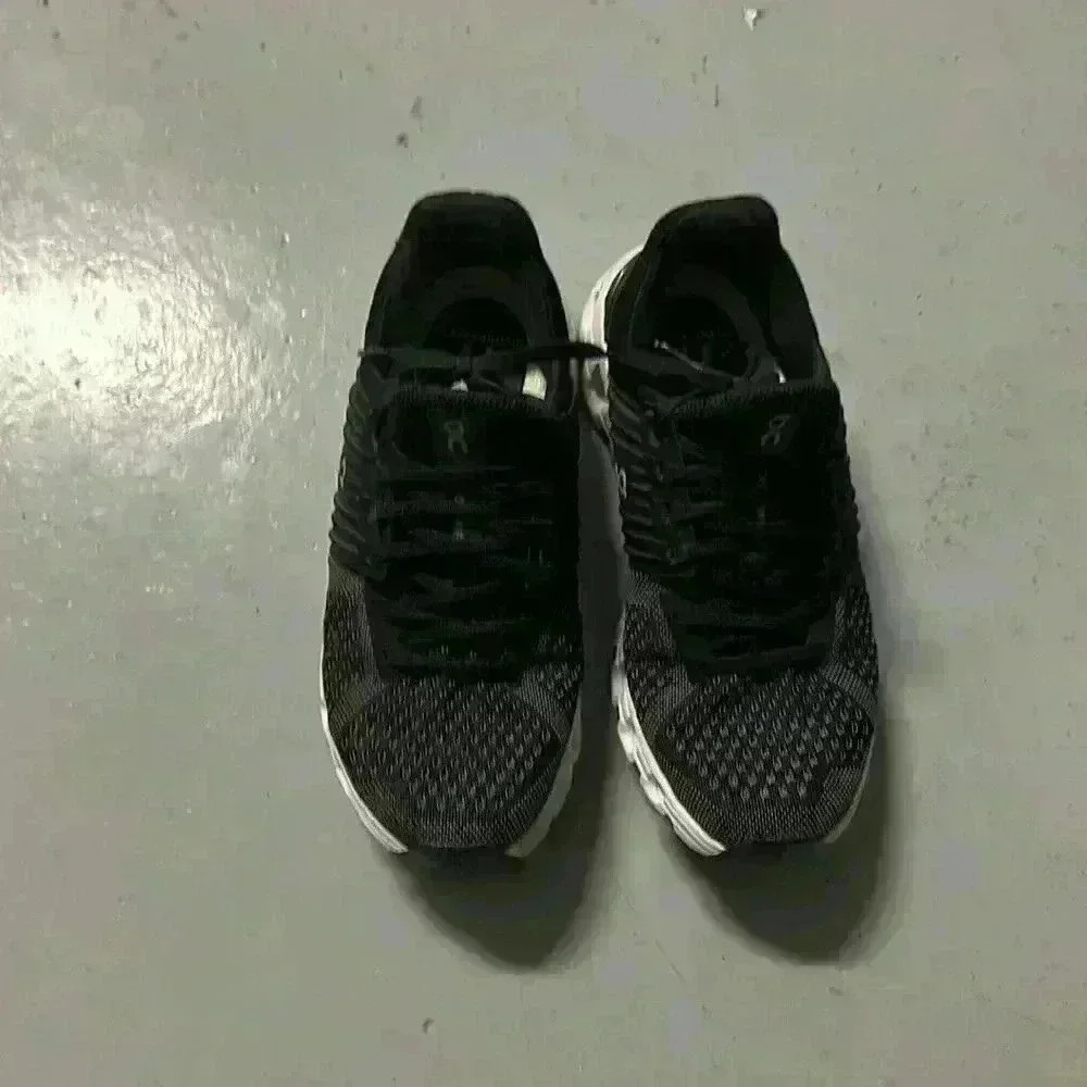 Black Onclouds